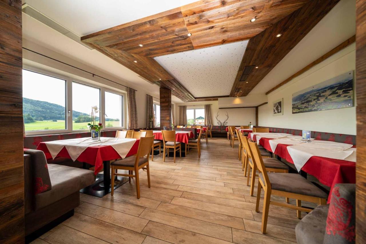 Gasthaus Hotel Beim Erich Oberhofen am Irrsee Экстерьер фото